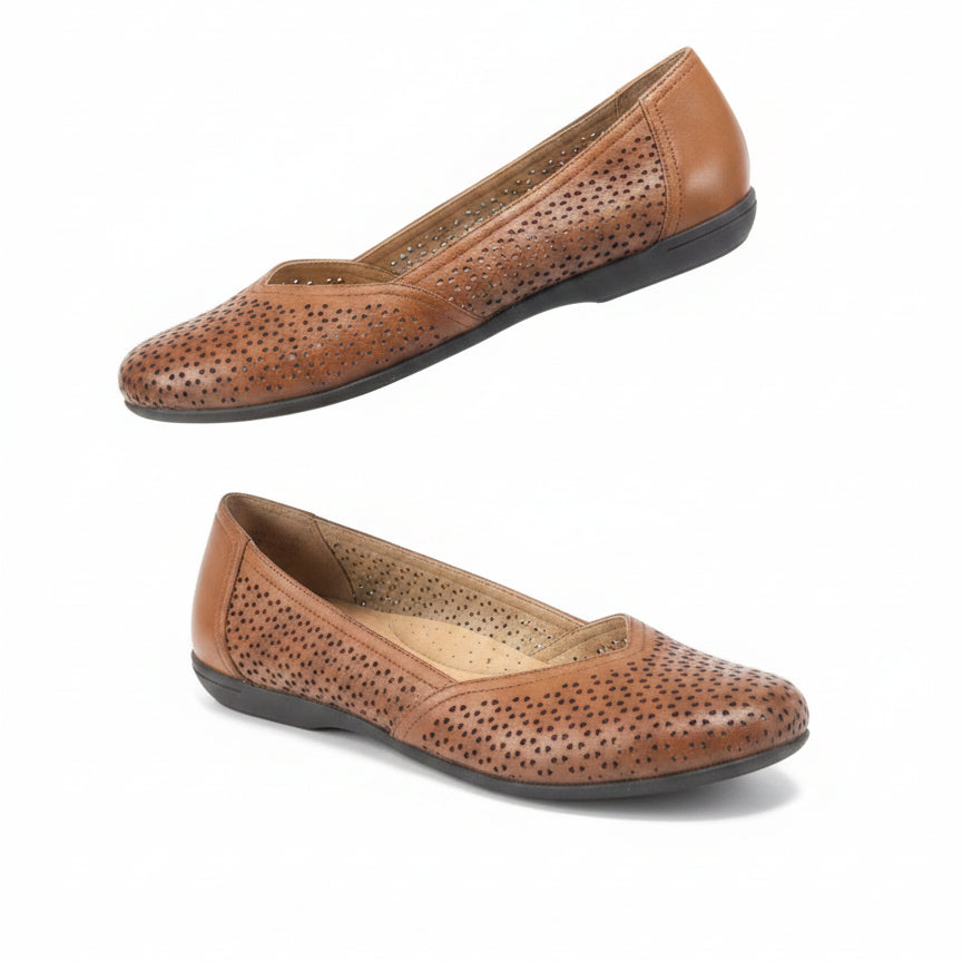Dansko · Shoes · 8.5 · Caramel Leather