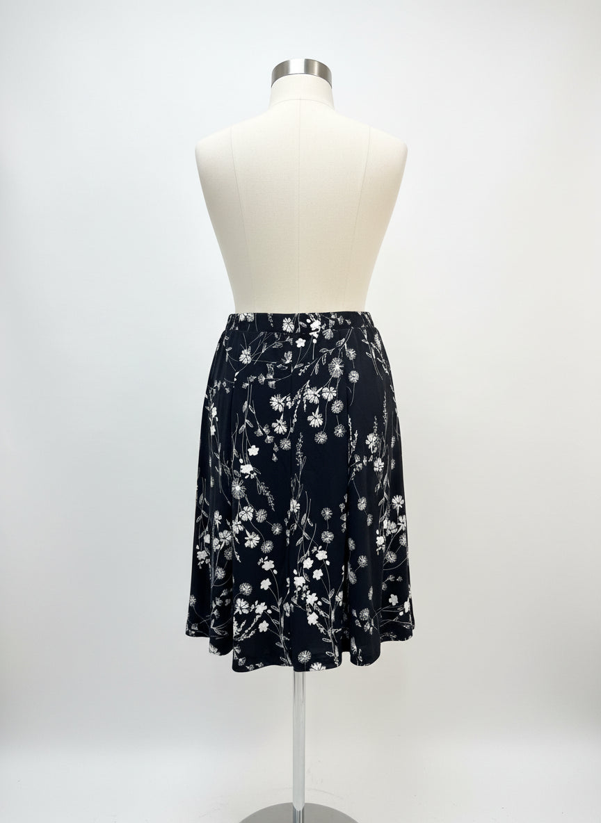 Gilli · Fit and Flare · Small · BlackWhite Floral Print
