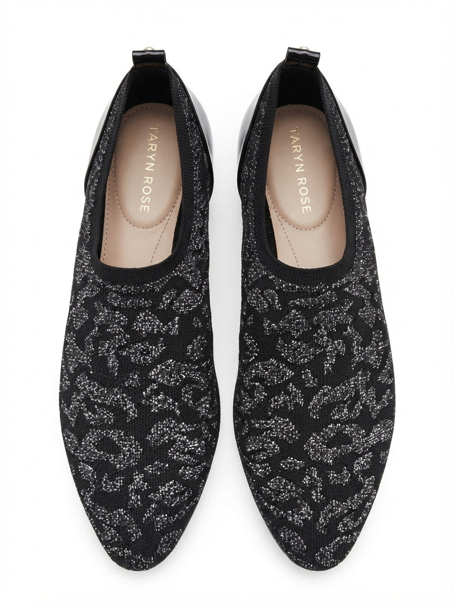 Taryn Rose · Danica Kit slip on · 9.5 · BlkSilver