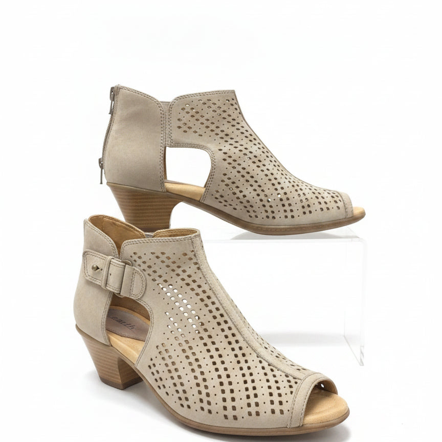 Earth · Keri Booties · 9 · Taupe Leather
