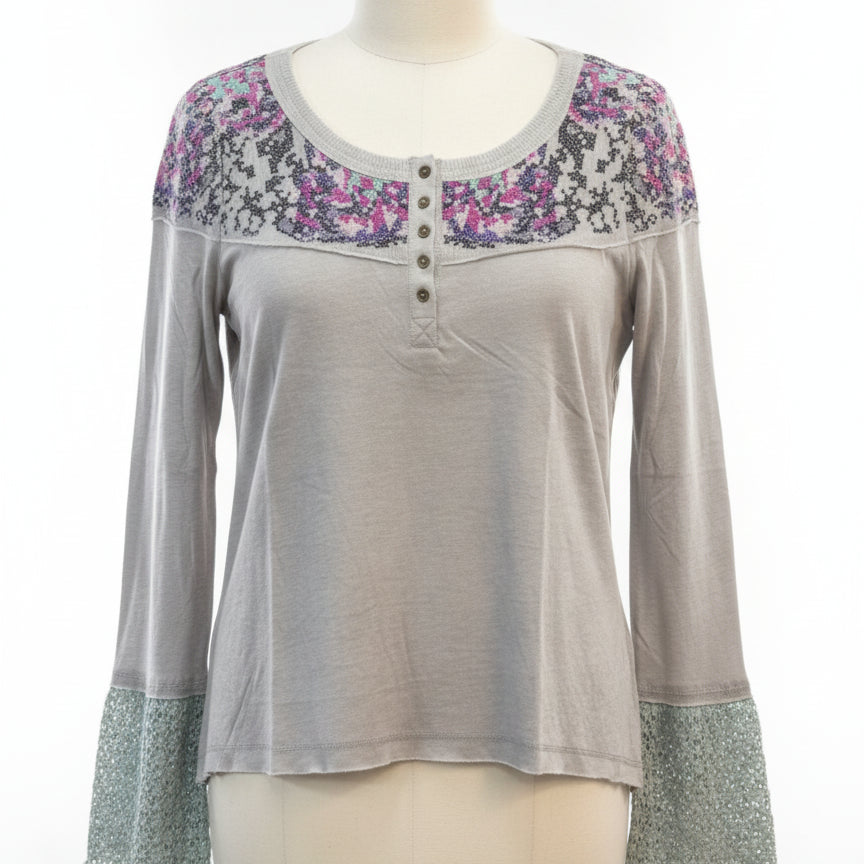 Sundance · Henley Top · Small · GrayFloral