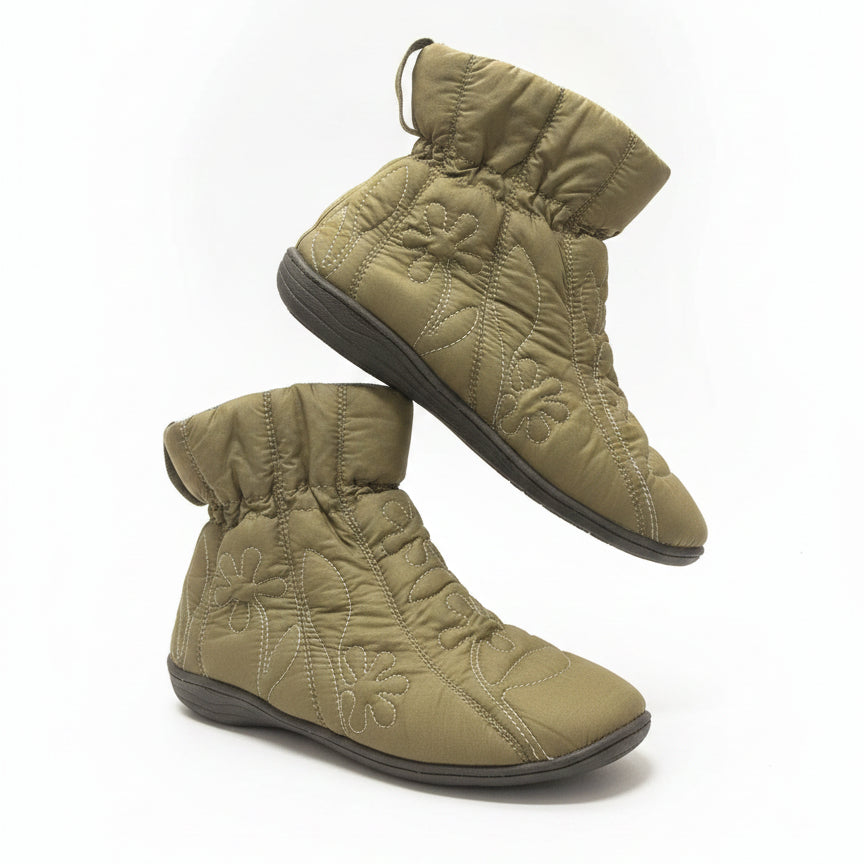 Acorn · Floral embroidered booties · 7 · TanBlue