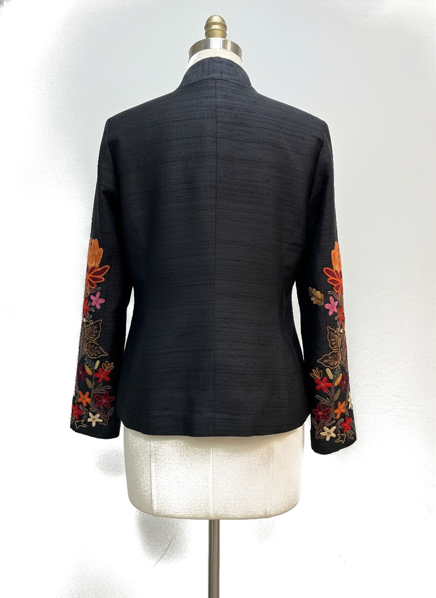 Anu · Embroidered Open Jacket · Large · BlackFloral