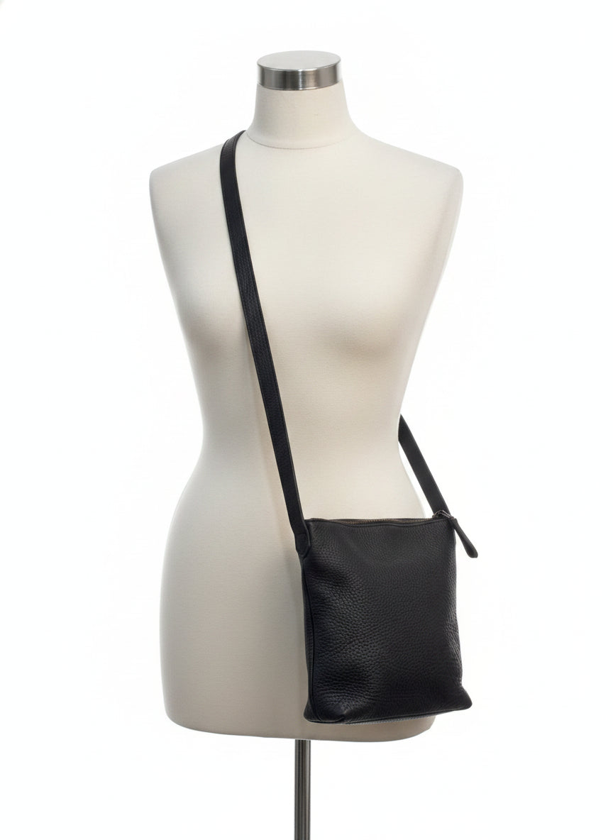 Lifetime Leather · Duluth Premium Full-Grain Cow Hide Bag · Crossbody · Black