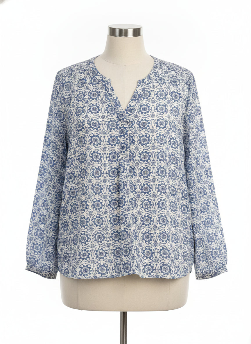 Tahari · Blouse · 1X · White and Blue