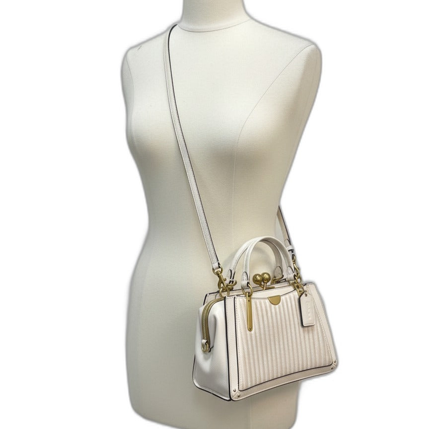 COACH · Kisslock Dreamer 21, Quilted bag with rivets · Crossbody/ Satchel · Chalk Leather