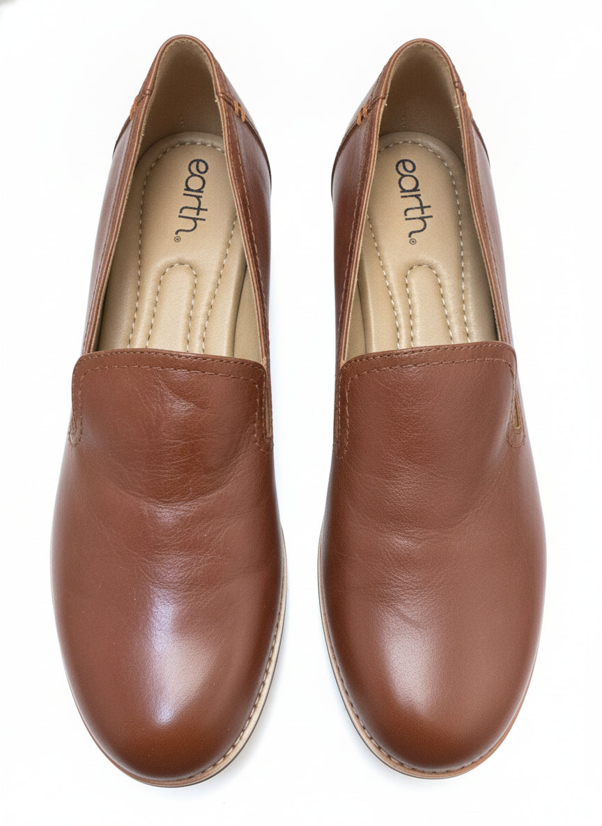 Earth · Edna Loafers · 9.5 · Cognac Leather