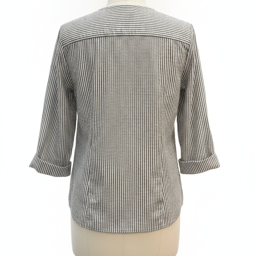 Anne Klein · 3/4 Sleeve Metallic Detail · Medium · White and Gray with Metallic Stripes
