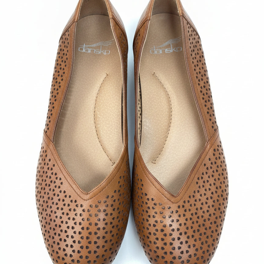 Dansko · Shoes · 8.5 · Caramel Leather