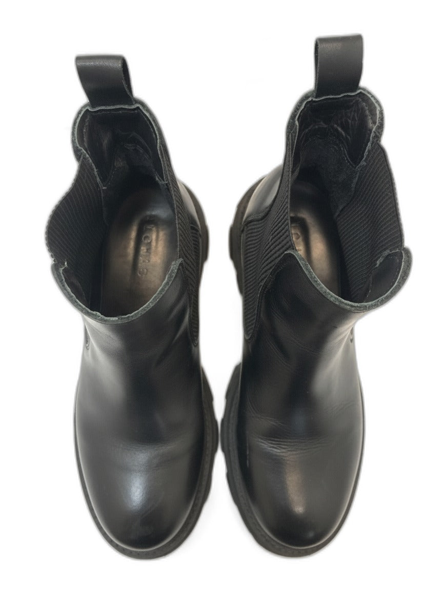 Alohas · Beranice Leather Ankle Boots · 9.5 · Black