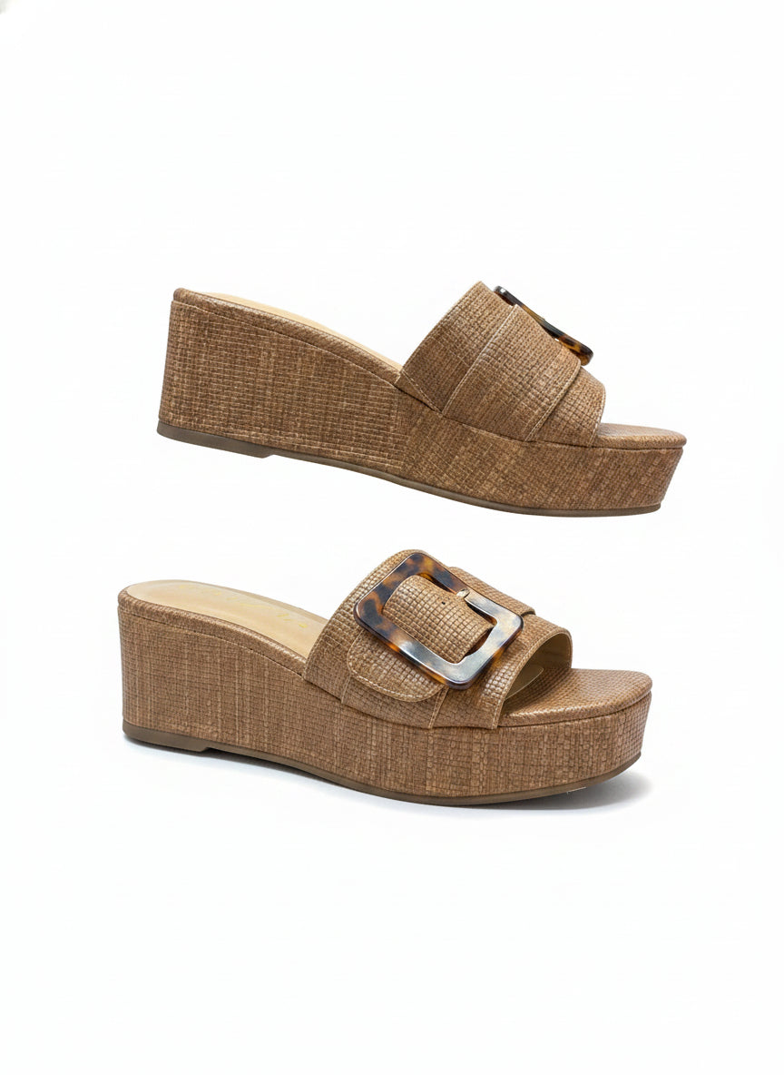 Unisa · Lennin · 7.5 · Fawn