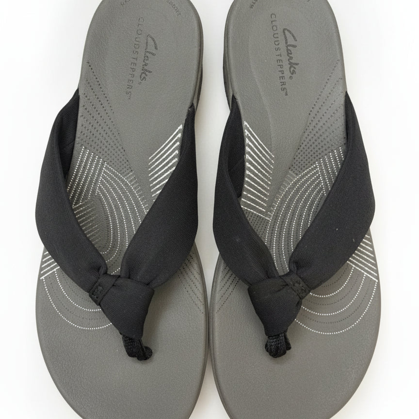 Clarks · Cloudsurfers Platform Sandals · 10 · BlackGray