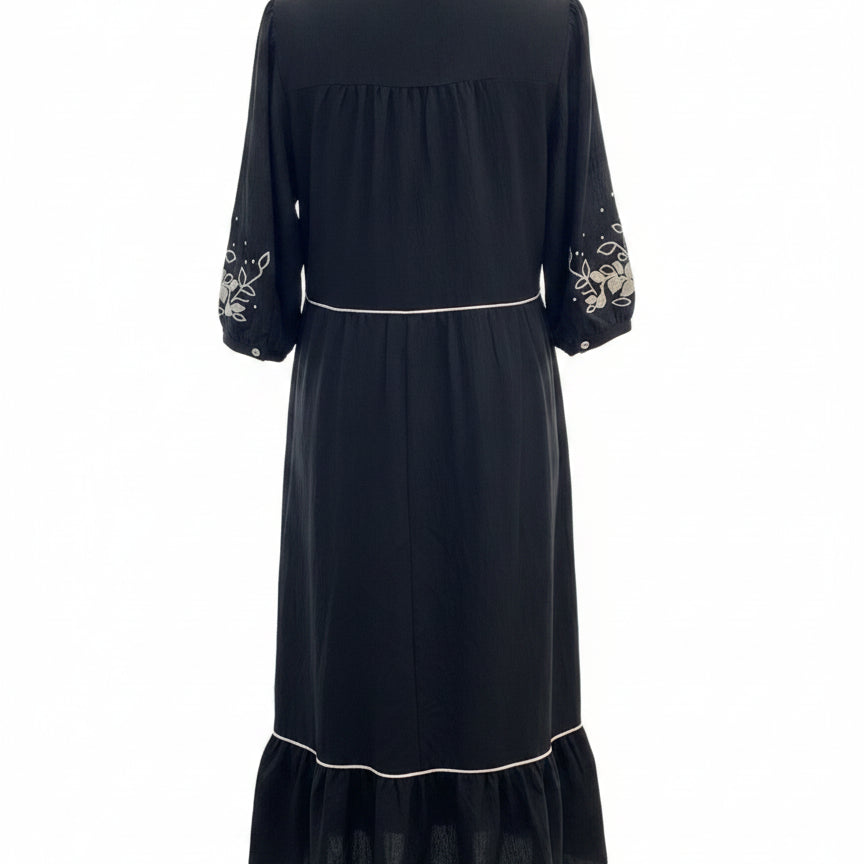 Anthropologie · Fig and Flower · Medium · Black/Cream
