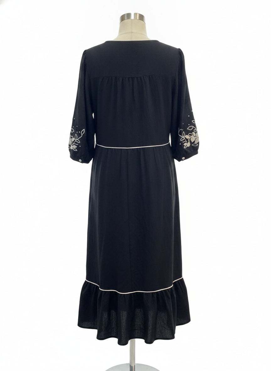 Anthropologie · Fig and Flower · Medium · Black/Cream