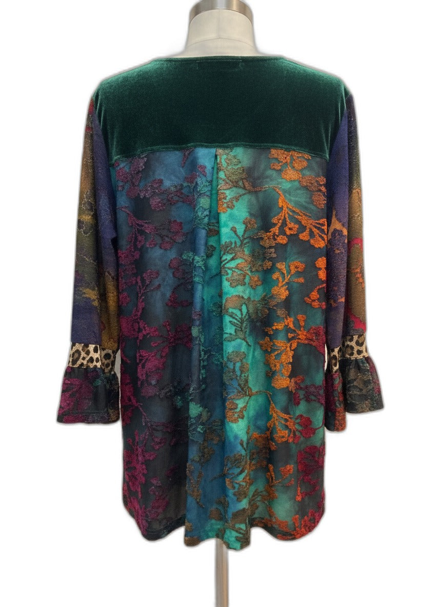 Caleooa · Bell Sleeve Top · Large · Emerald