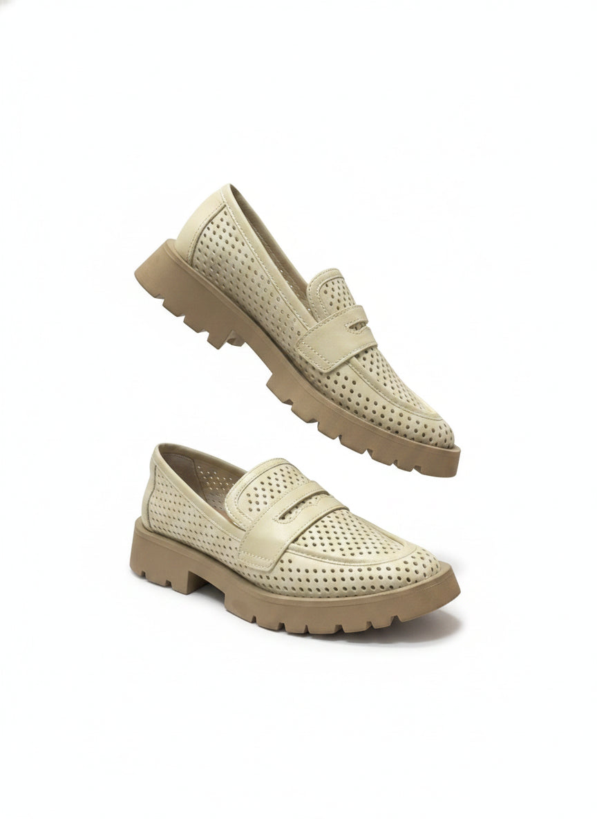Dolce Vita · Perforated Detail · 6.5 · Nude