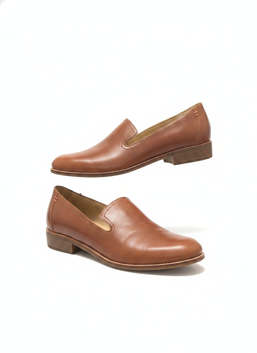 Earth · Edna Loafers · 9.5 · Cognac Leather