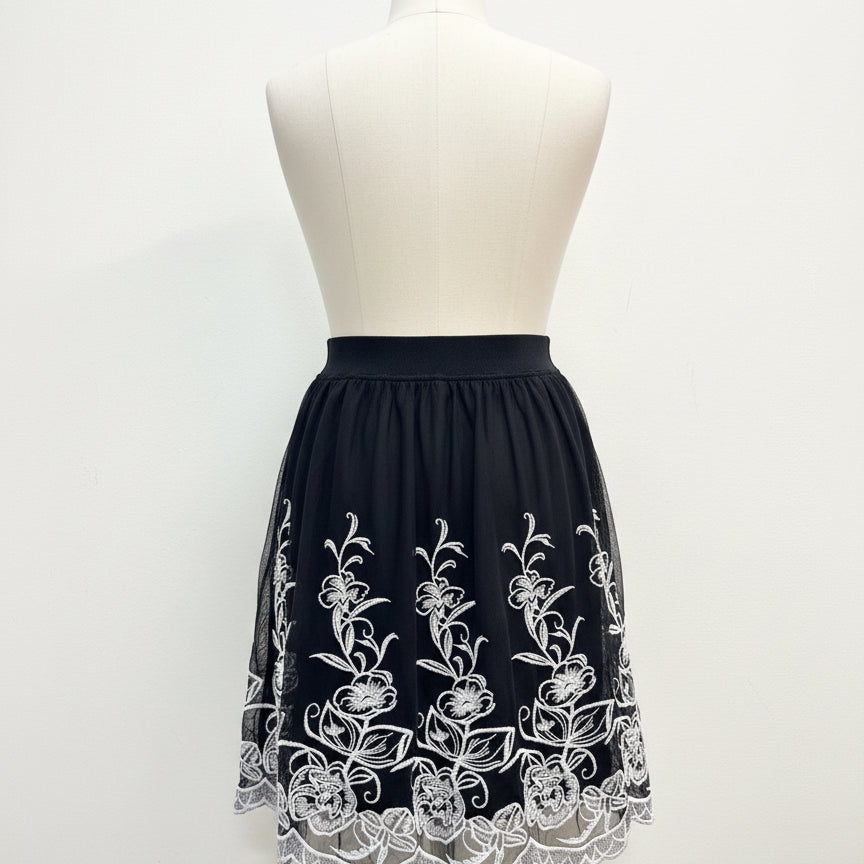 Alfani · Alfani · Floral Lace Overlay · Small · Black/White · SMALL · Black/White