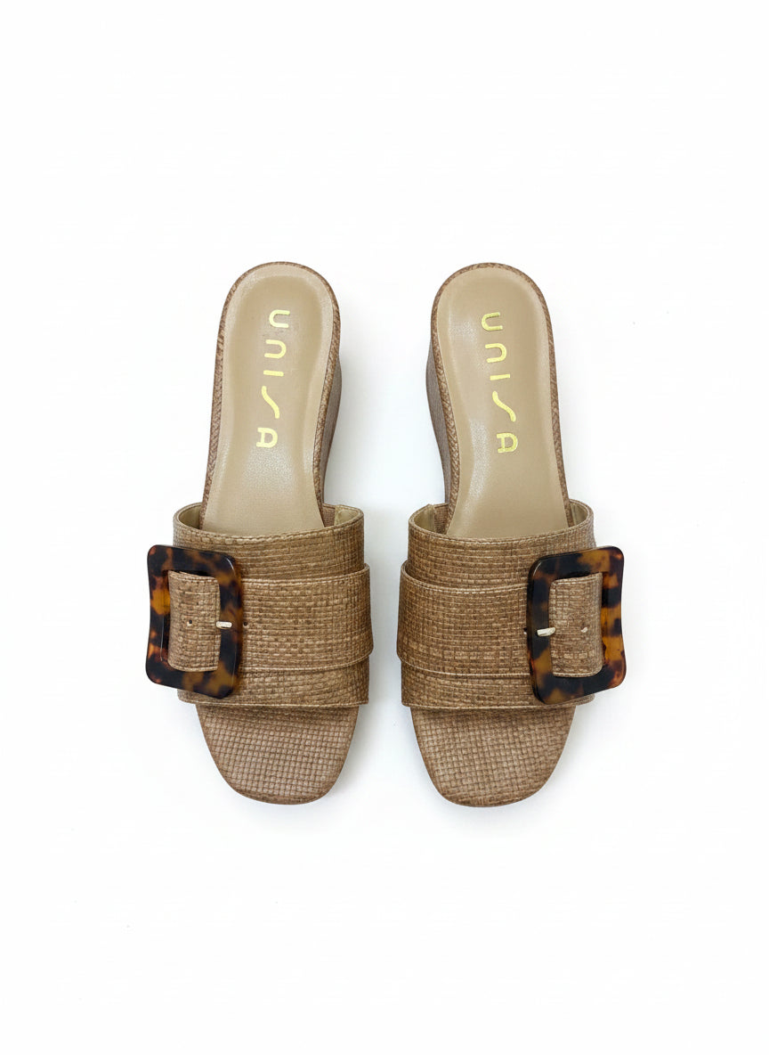 Unisa · Lennin · 7.5 · Fawn
