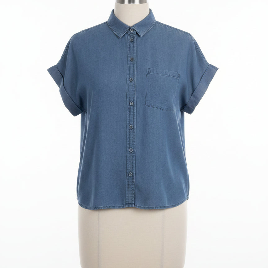 Velvet Heart · Short-Sleeve Shirt · Medium · Chambray