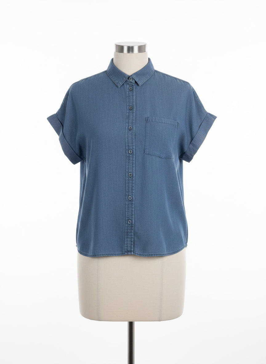 Velvet Heart · Short-Sleeve Shirt · Medium · Chambray