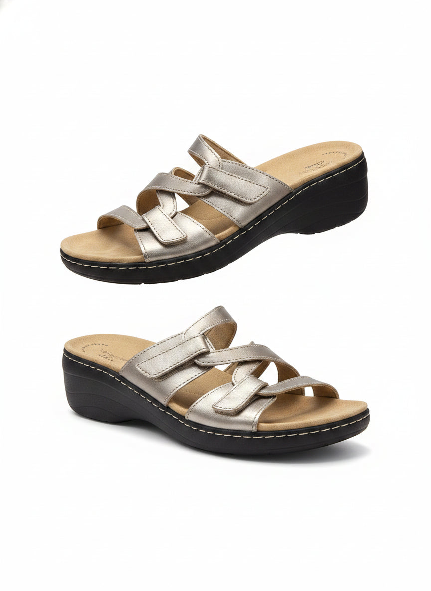 Clarks · Shoes · 10 · Gold
