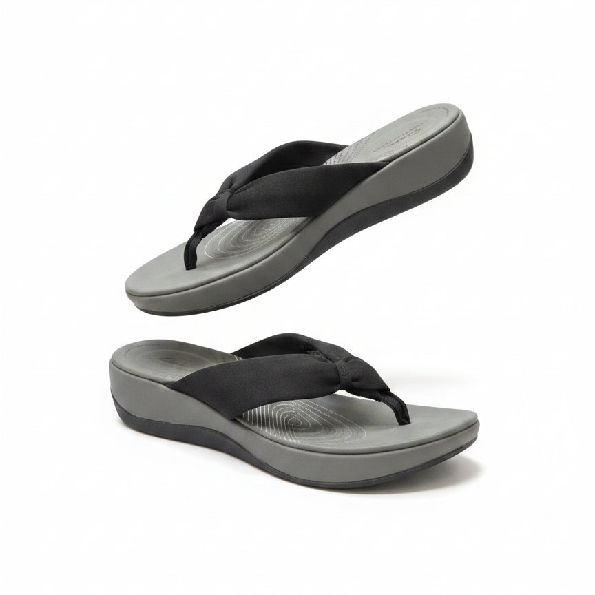 Clarks · Cloudsurfers Platform Sandals · 10 · BlackGray