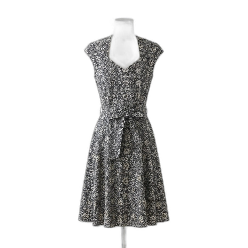 Effie's Heart · Cap Sleeve Dress · Medium · Black/White Cotton Blend