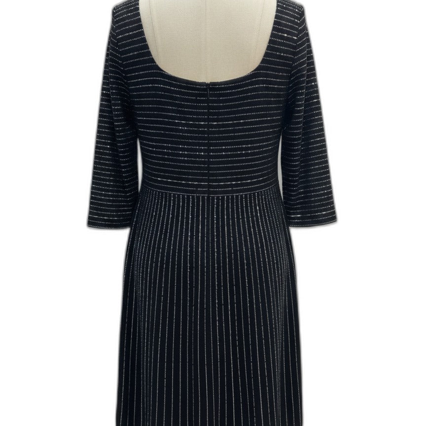 St John · Knit with Metallic Detail · 16 · BlackSilver