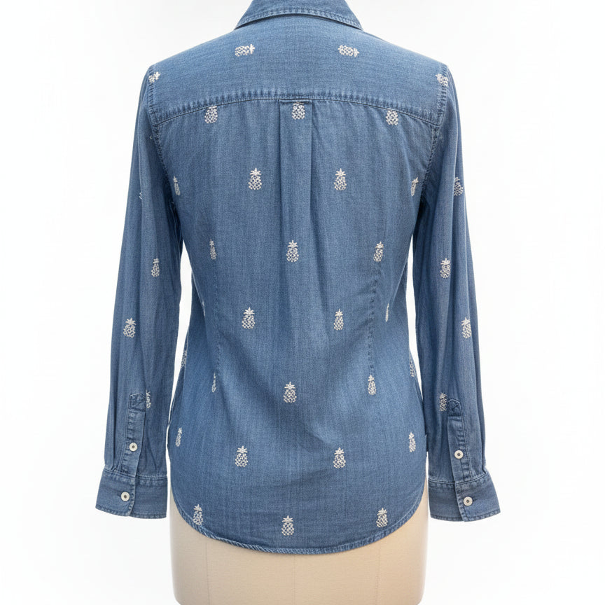 Foxcroft · Pineapple · Medium · Blue Chambray