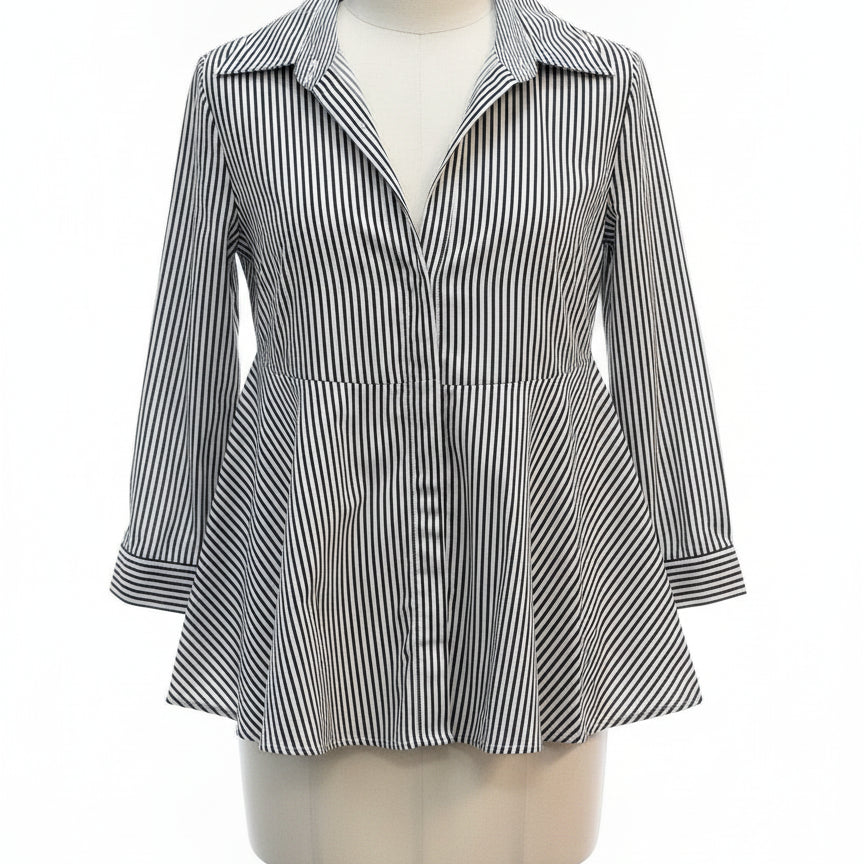 Planet by Lauren G · Striped w/ pockets · Medium · Black and White