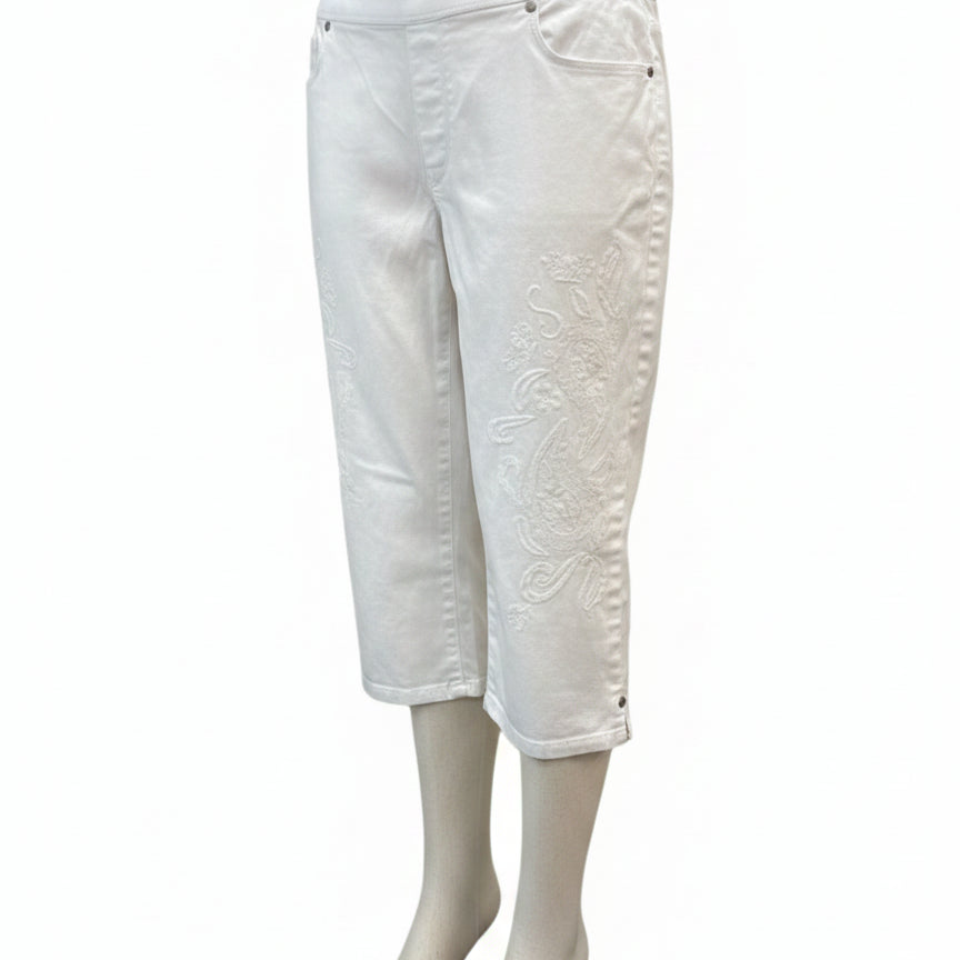 Gloria Vanderbilt · Avery Style · 10 · White