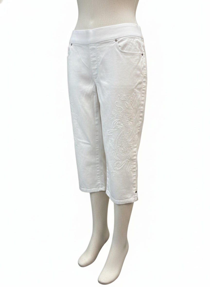 Gloria Vanderbilt · Avery Style · 10 · White