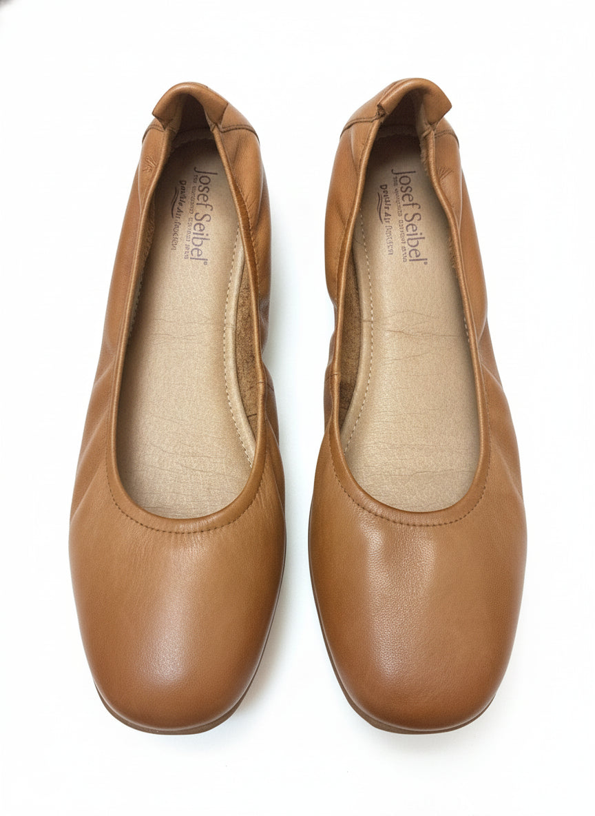 Josef Seibel · Fenia flats · 10.5 · Toffee