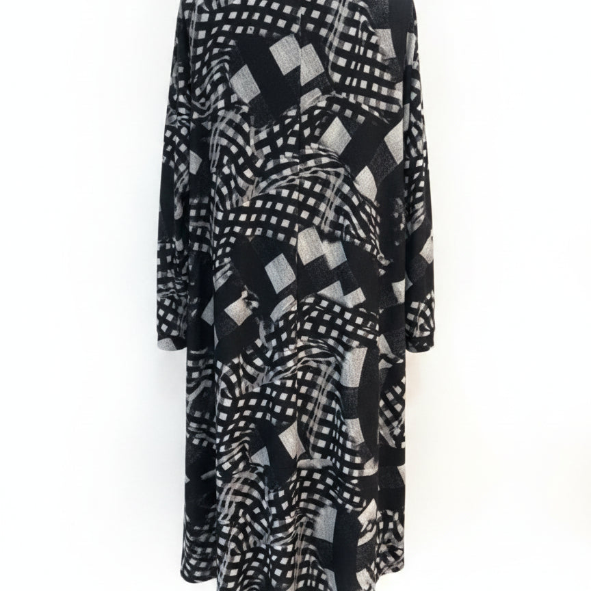 Attitudes · Longsleeve Dress · 2X P · BlackWhite
