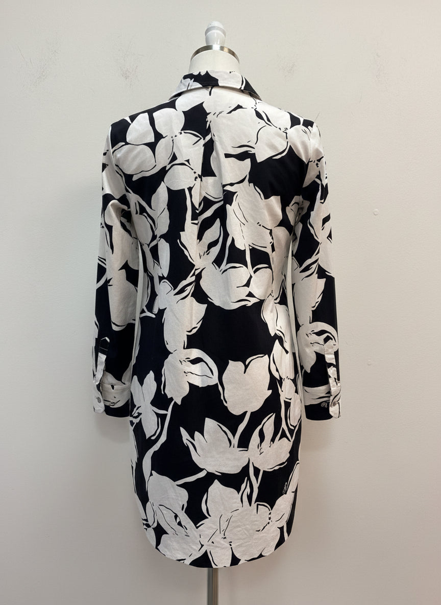Diane von Furstenberg · Floral Print · 8 · Black and White