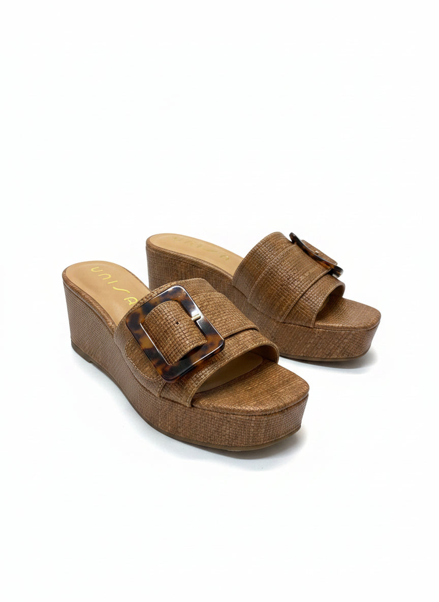 Unisa · Lennin · 7.5 · Fawn