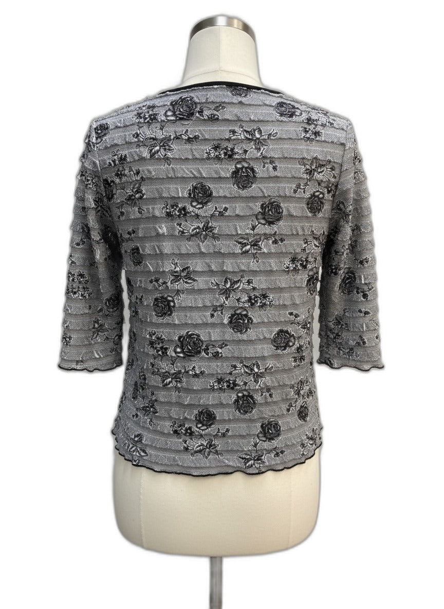 Jane + Eric · BlackWhite Floral Print Jane & Eric Ruffle Detail · Small · Black and White