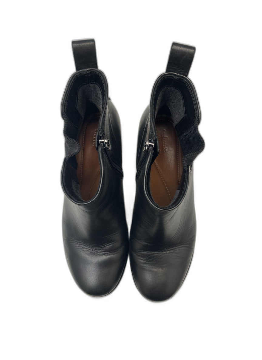 Clarks · Clarks artisan · 10 · Black
