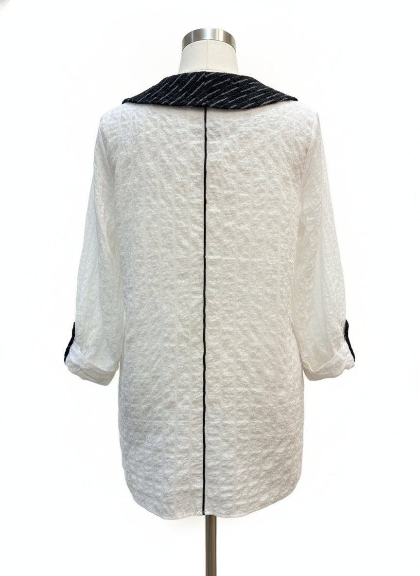 Ali Miles · Roll Tab Shirt · Medium · WhiteGray Textured