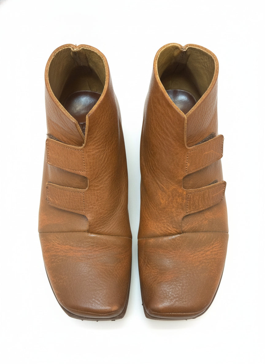 CYDWOQ · Velcro Leather Vibram Sole · 8.5 · Toffee