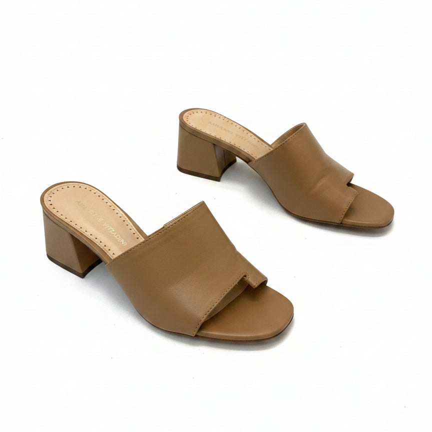 Adrienne Vittadini · Albi Block Heel · 7 · Tan