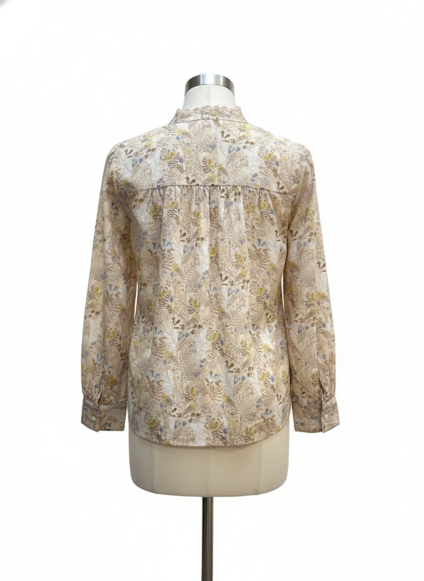 Anthropologie · Beige Floral Pleated · Small · Beige Floral