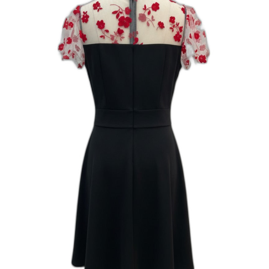 The Clothes Rack · Short Sleeve Floral Dress · Medium · Black and Red Floral