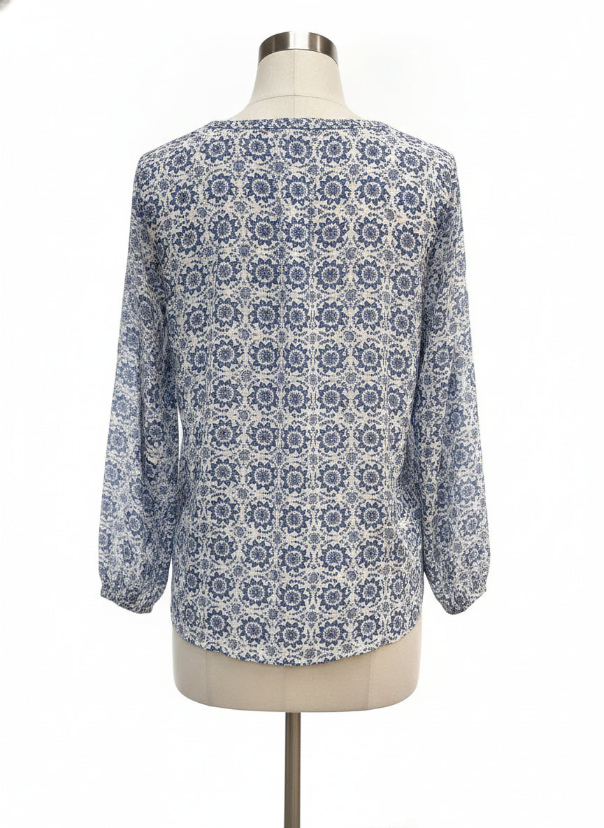 Tahari · Blouse · 1X · White and Blue