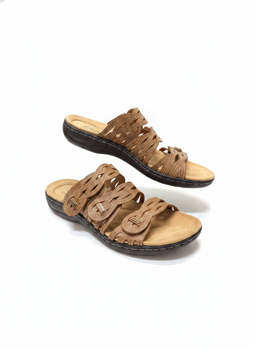 Clarks · LaurieAnn · 8 · Tan