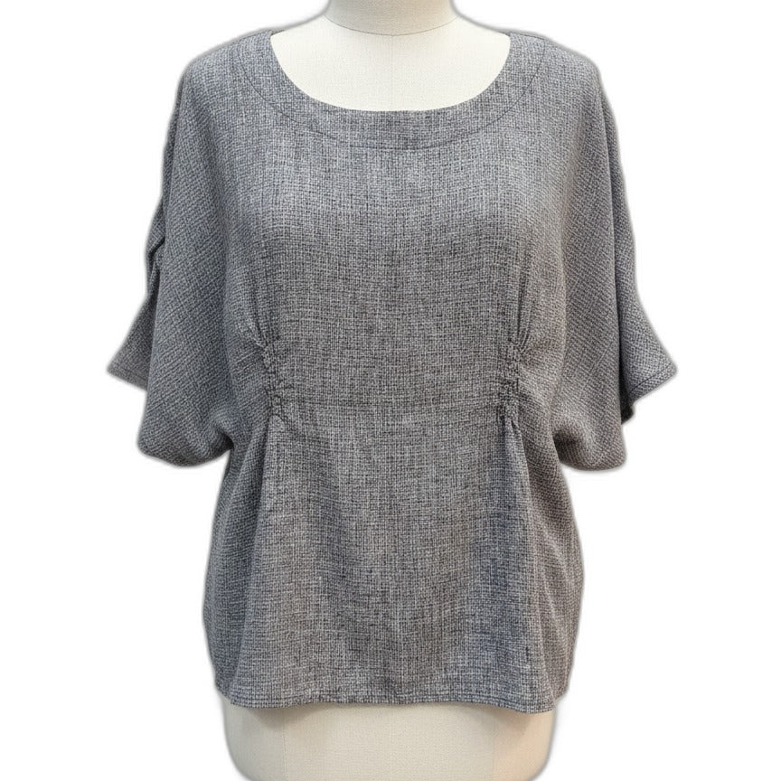 Aurea Vita · Dolman Sleeve Top · Large · Black/White
