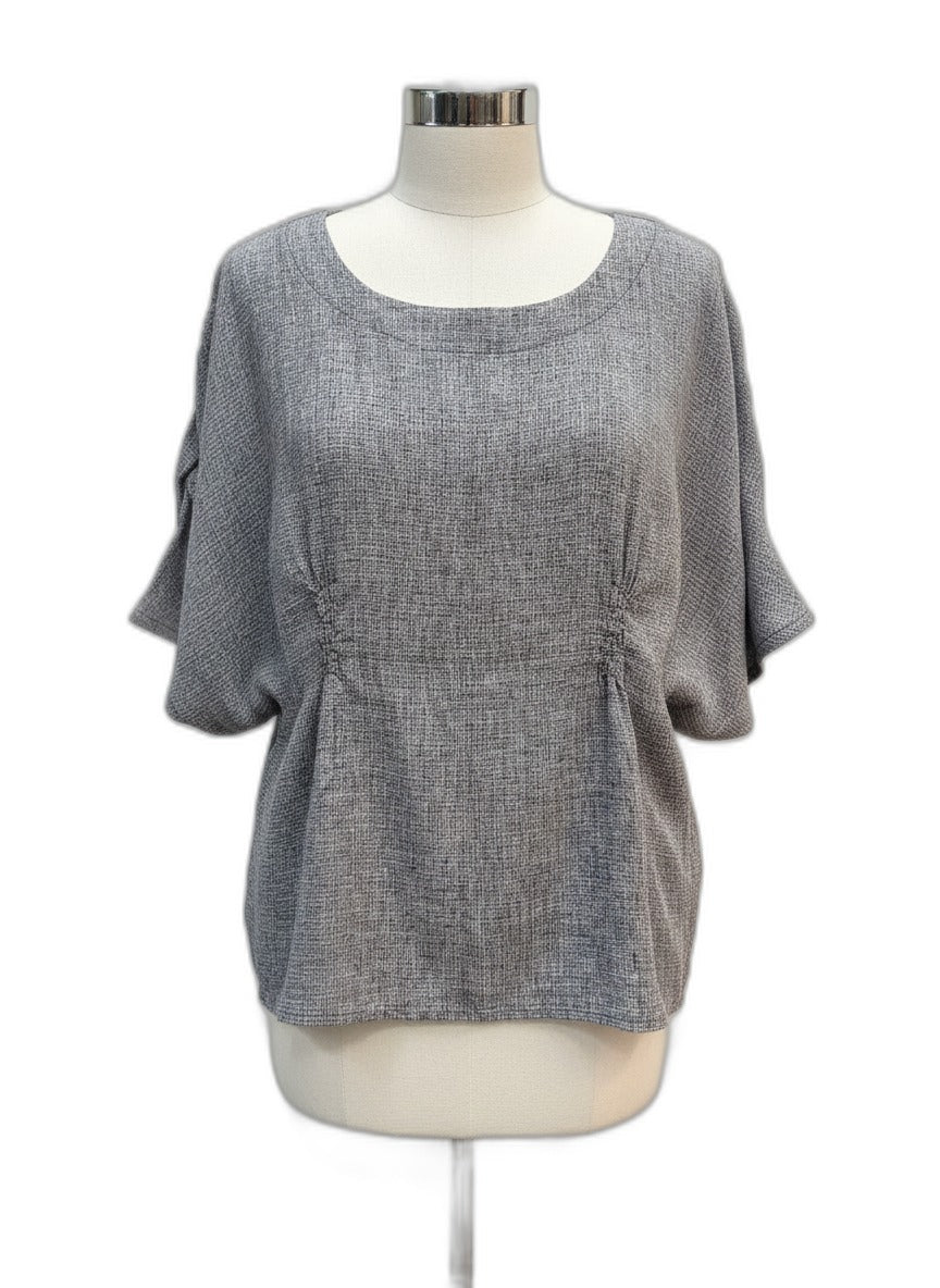 Aurea Vita · Dolman Sleeve Top · Large · Black/White