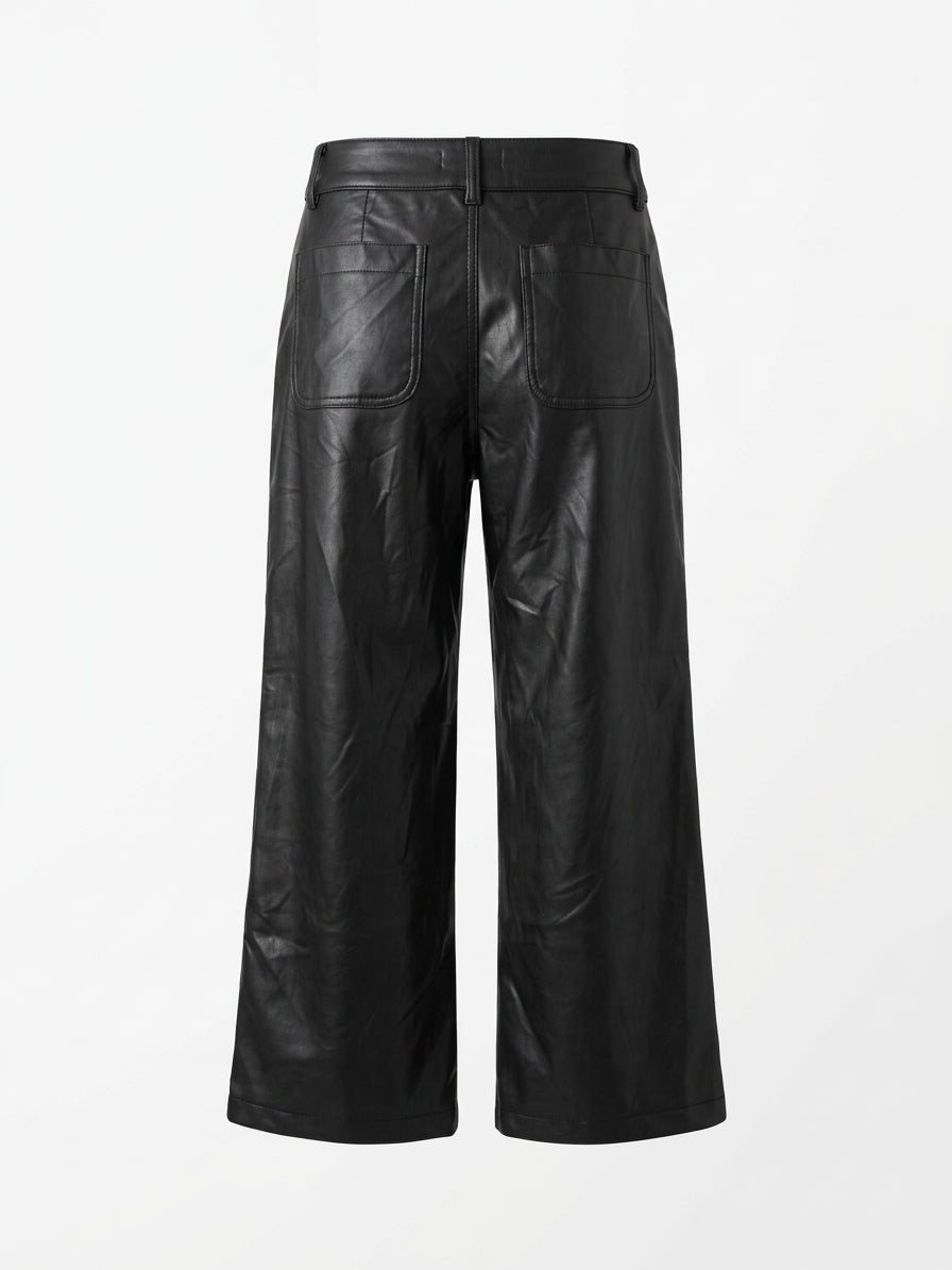 Edgelly · Edgelly High Rise Ankle Faux Leather Pants · 8 · Black