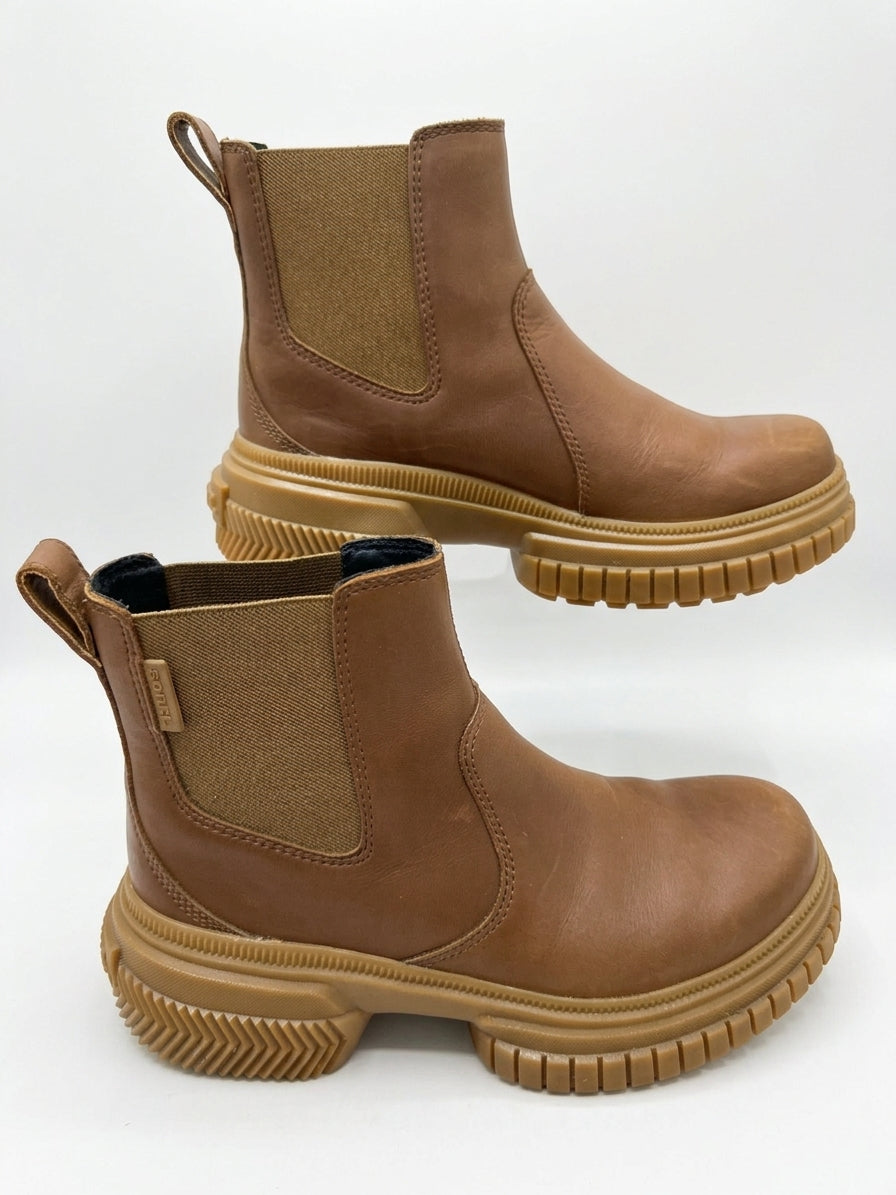 Sorel · Ona Ave Waterproof Chelsea Boot · 7.5 · Tan